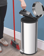 Lixeira-Inox-com-Pedal-Brasil-30-litros-Tramontina