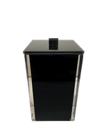 Lixeira de 15x25cm com Acabamento Sienna Quadrada Cristal Preto/Cromado Resimetal